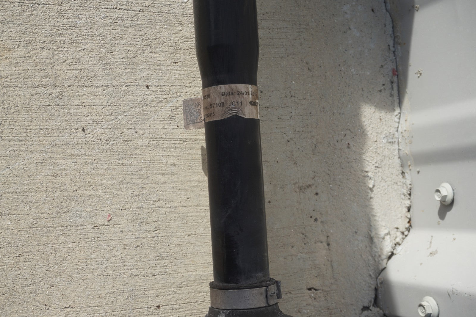 2014 - 2020 Maserati Ghibli Rear Right Pass Side CV Axle Shaft 06700054530 OEM