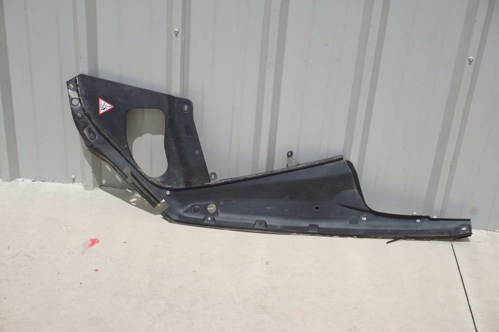 2012 - 2018 BMW 650i HOOD BONNET LEFT DRIVER SIDE SEAL STRIP COVER OEM