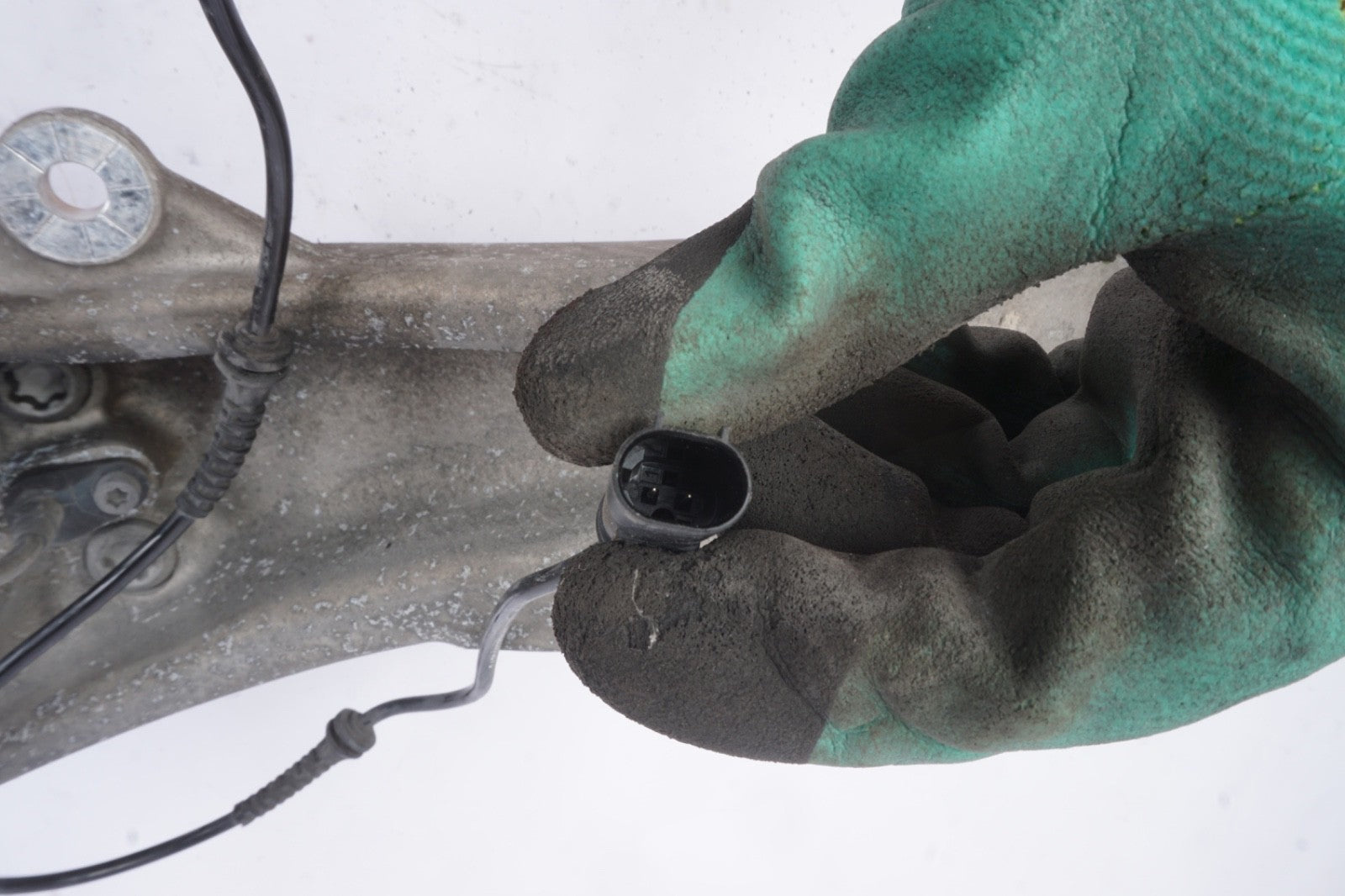 13-19 BMW 650I 640i GRAN COUPE - Front LEFT Spindle Knuckle W/ Wheel Bearing