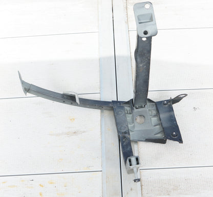 2007-2010 AUDI A8 S8 FRONT RIGHT HEADLIGHT CROSS SUPPORT BRACE 4E0821138F OEM
