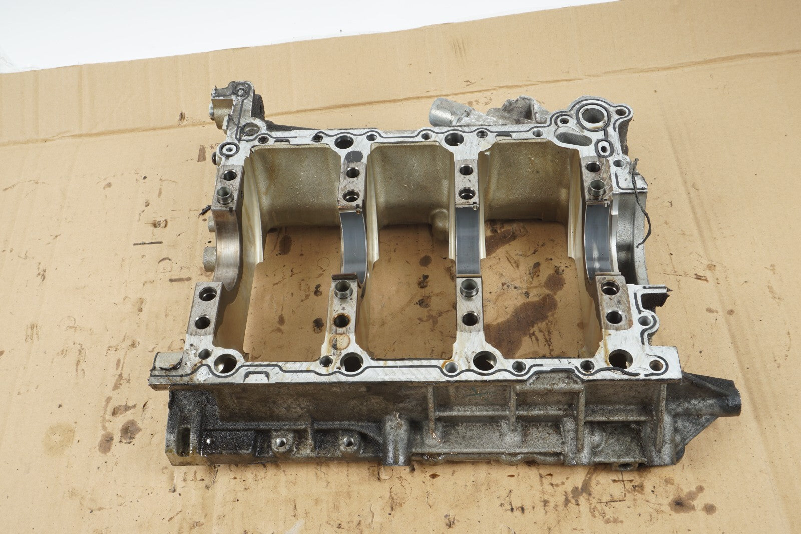2012 - 2015 AUDI A7 3.0L ENGINE CRANKSHAFT MOUNT LOWER BLOCK 06E103032AP  OEM