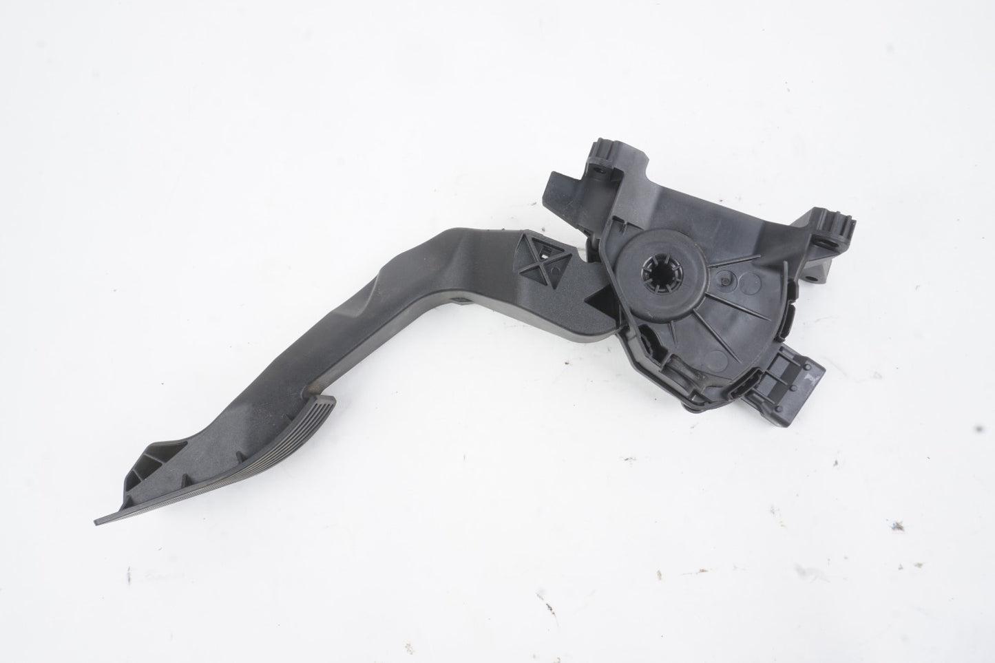 2015-2023 Jeep Renegade Gas Pedal Accelerator OEM