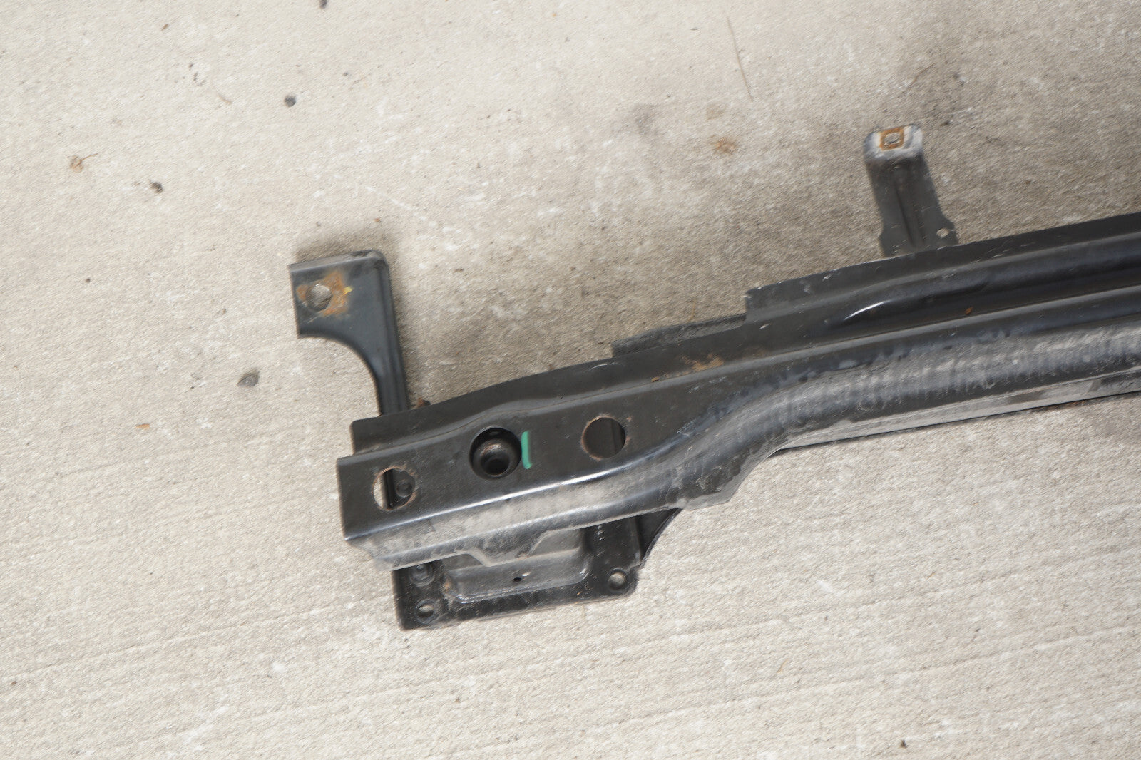 2012 - 2015 MINI COOPER S R57 REAR BUMPER REINFORCEMENT 7267029 OEM