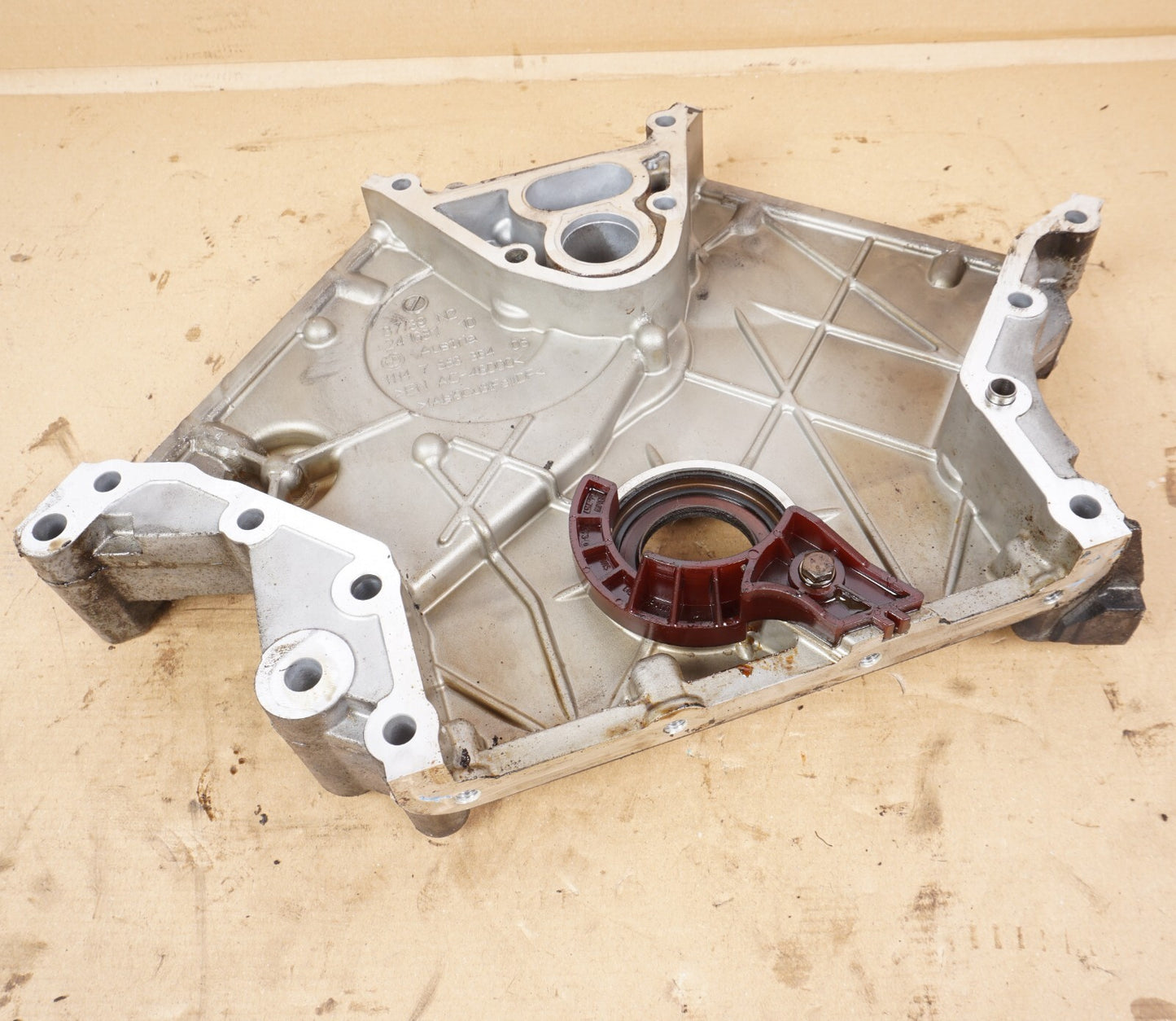 2012 - 2016 BMW 650i 550i 750i 4.4l Lower Engine Timing Cover 7553364 OEM