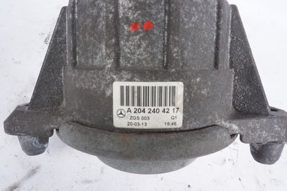 12-15 Mercedes W204 C250 SLK250 Engine Mount Bracket Right Passenger Side OEM