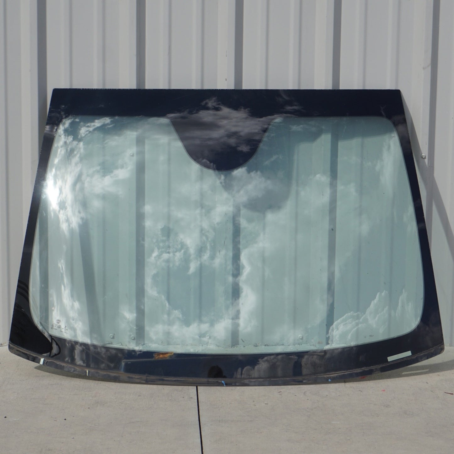 2016 - 2017 FIAT 500X Windshield Front Glass