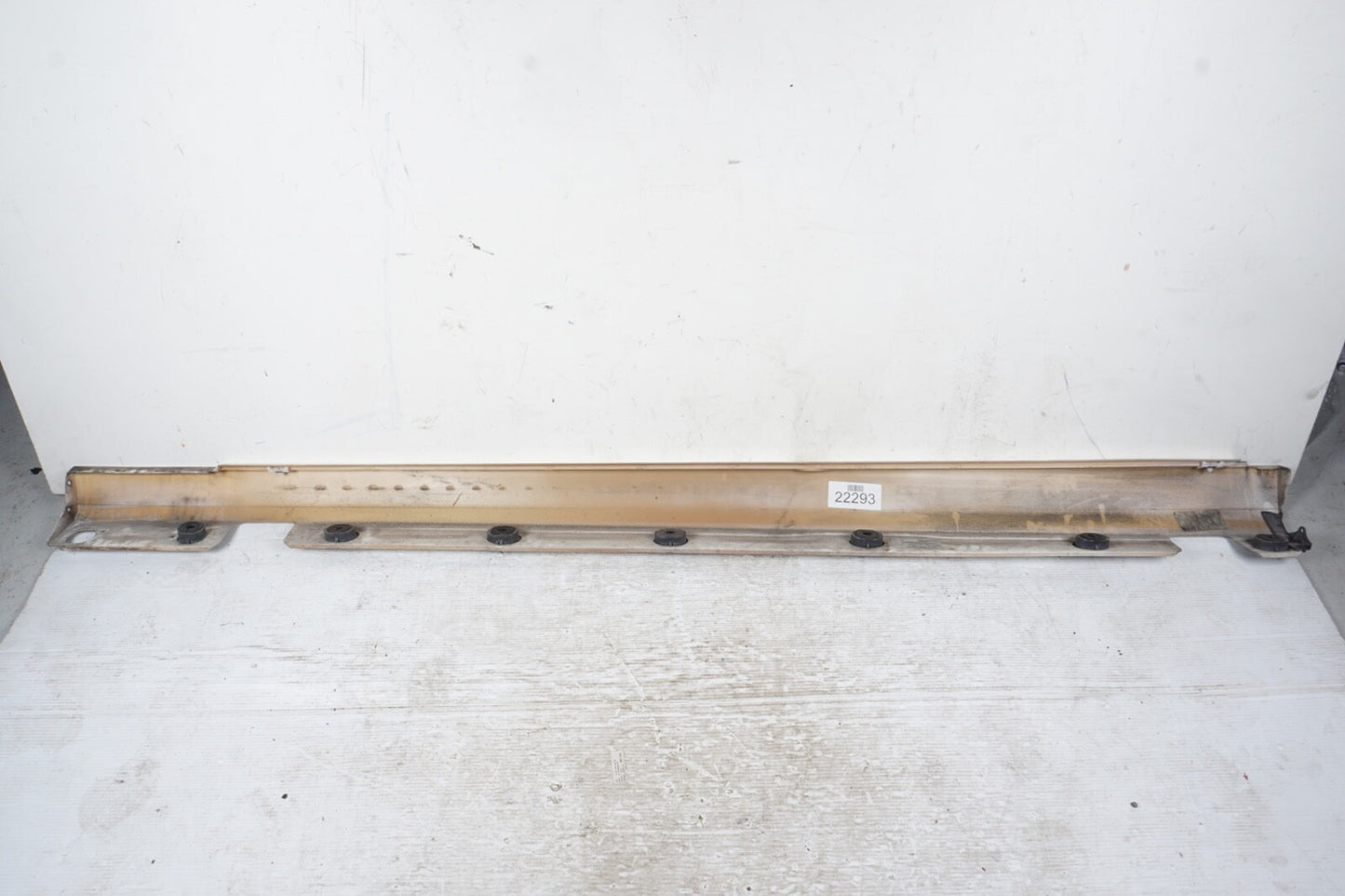 07-13 Mercedes W221 S550 Right Side Base Side Rocker Skirt Molding Panel WHITE