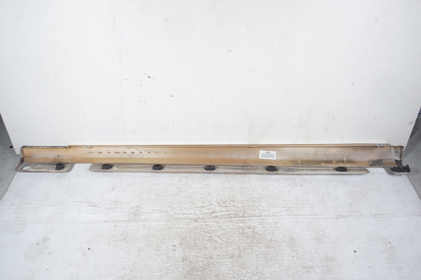 07-13 Mercedes W221 S550 Right Side Base Side Rocker Skirt Molding Panel WHITE