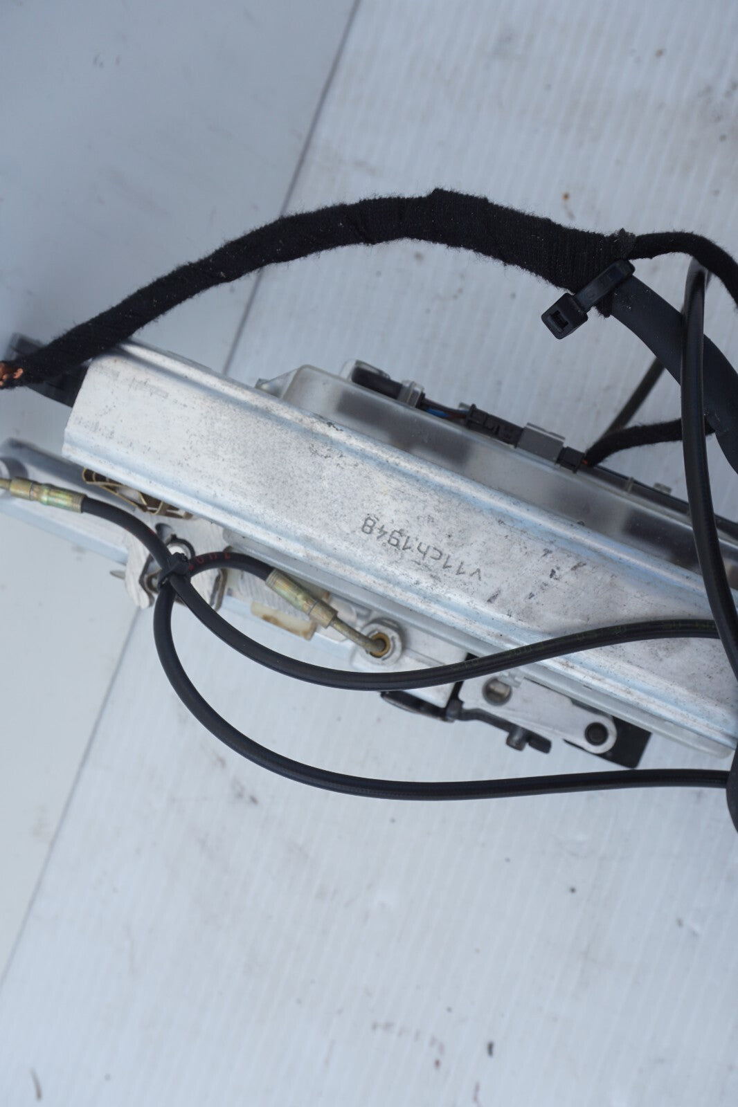 2003-2012 Mercedes-Benz SL500 SL55 AMG Convertible Hydraulic Roll Over Bar OEM