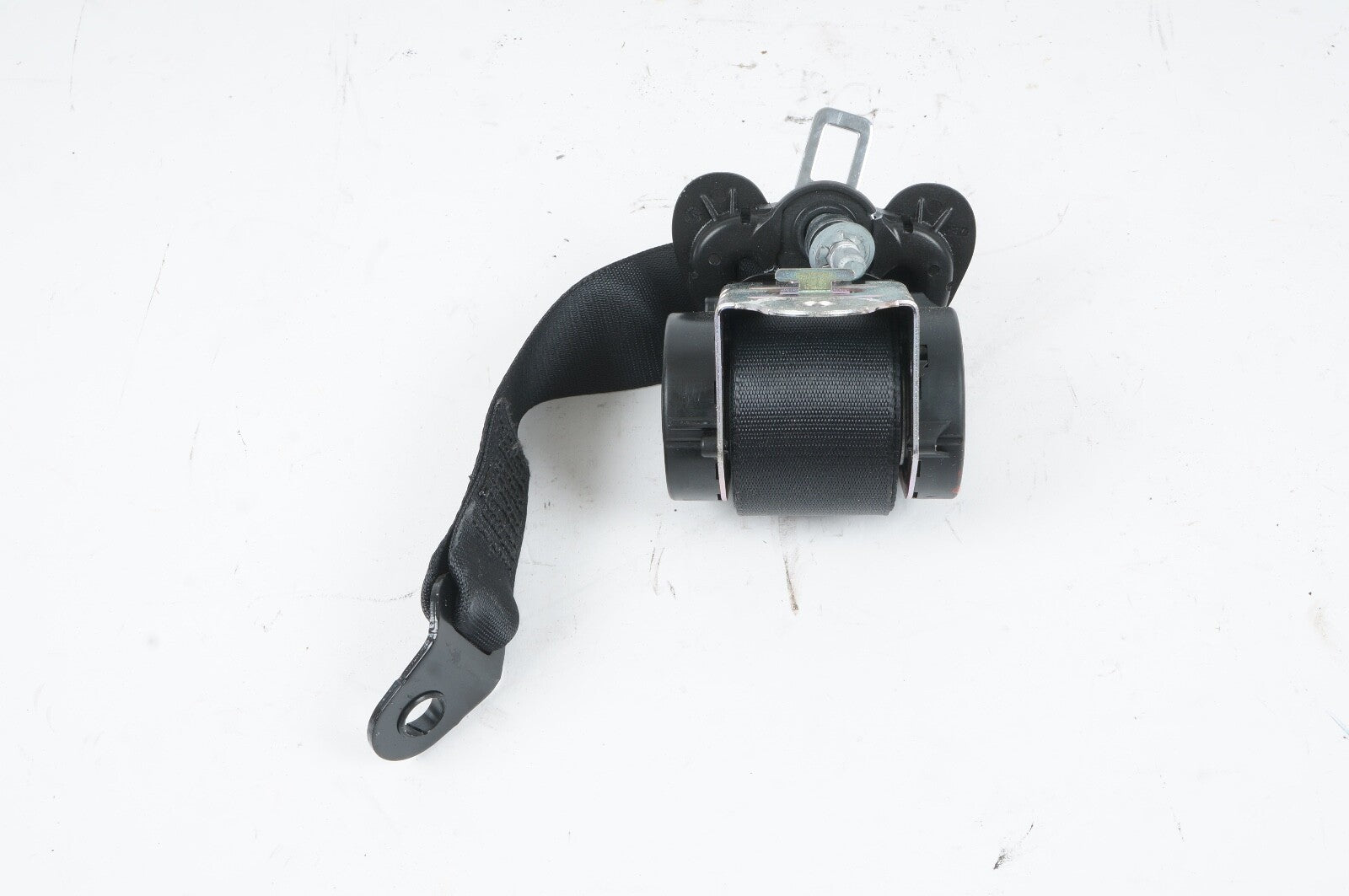 2007-2010 MINI COOPER REAR LEFT OR RIGHT SEAT BELT RETRACTOR OEM 601030300