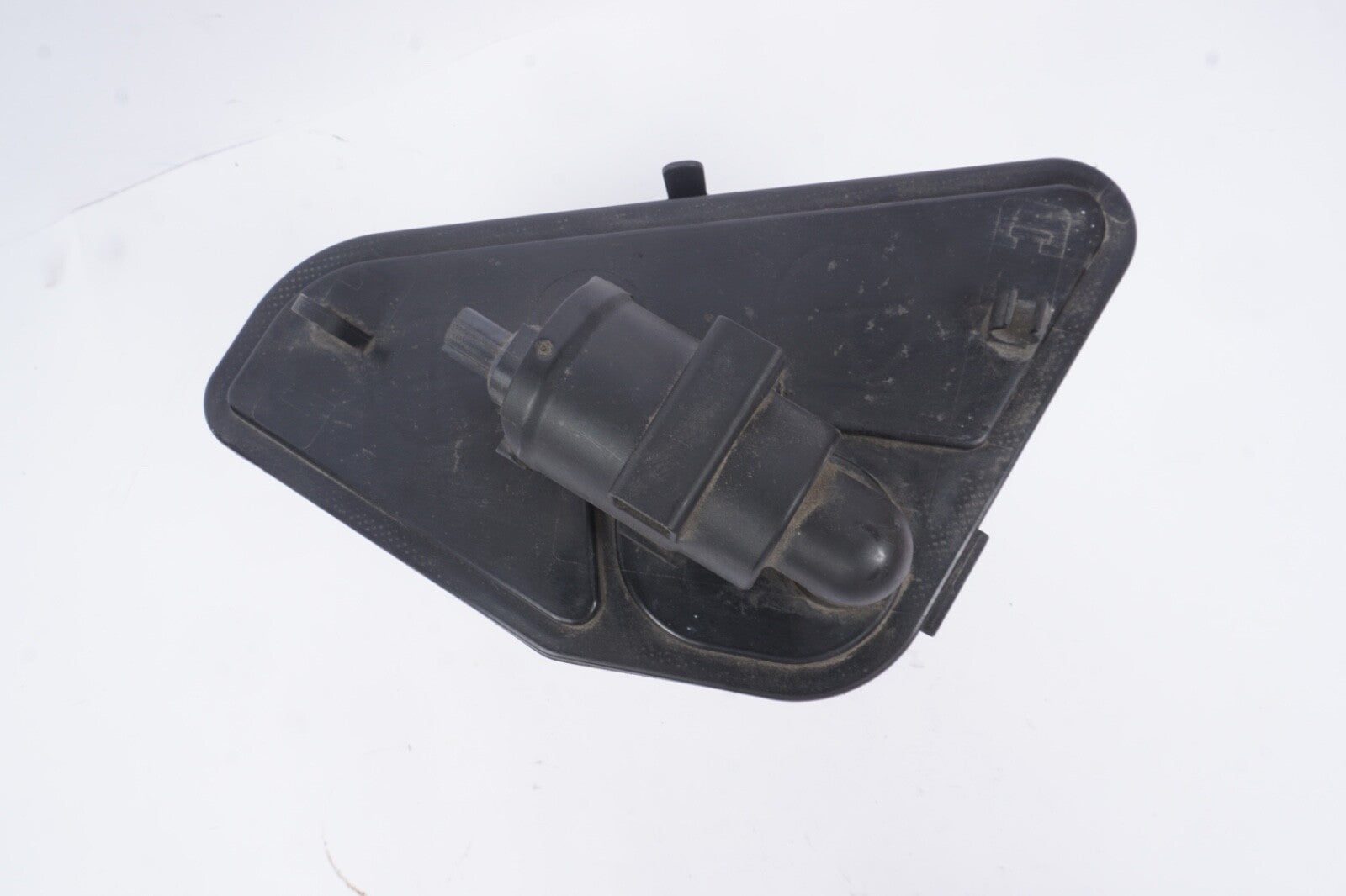 2015-2020 MERCEDES GLA250 X156 2.0L FUEL VAPOR EVAPORATOR CHARCOAL CANISTER OEM