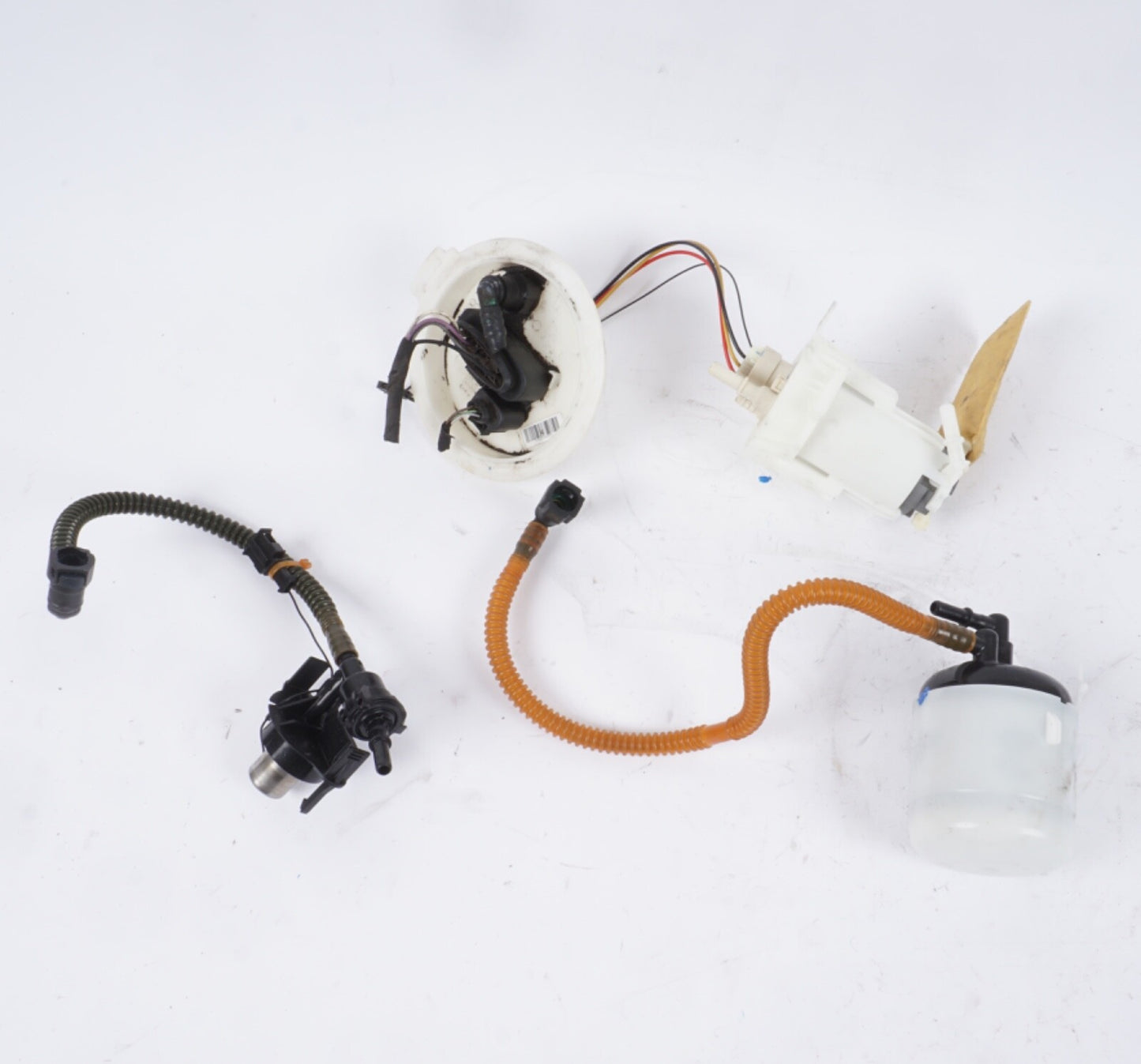 2011 - 2015  Audi A8 3.0L Fuel Pump OEM 4H0201317H 4H0201511
