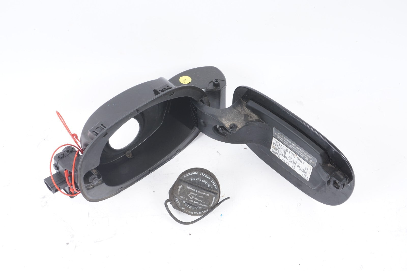 11-18 Porsche Cayenne 958 Gas Fuel Tank Door & Cap OEM