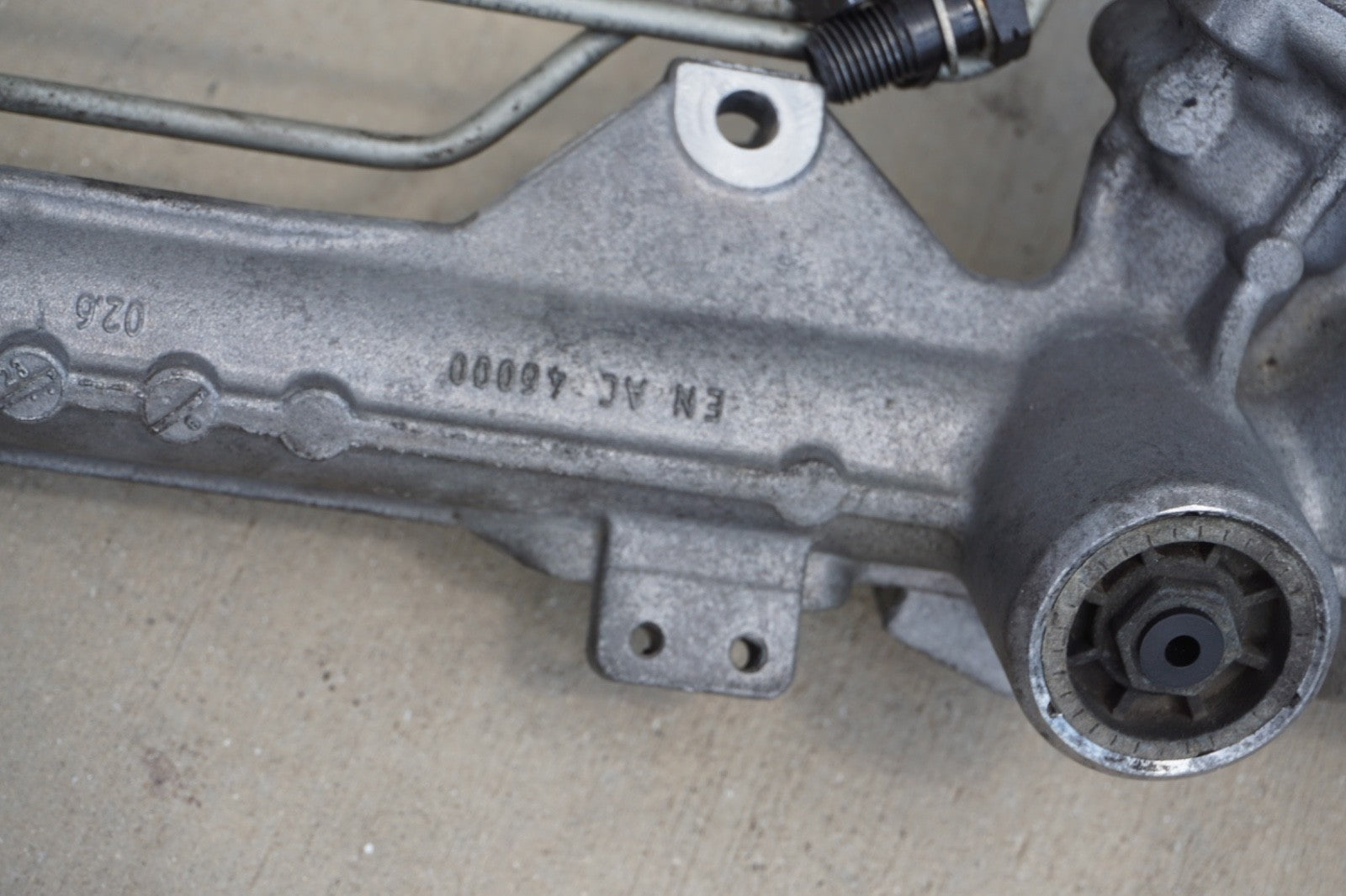 2008 - 2013 BMW 328i Front Lower Power Steering Rack & Pinion 6777459 OEM