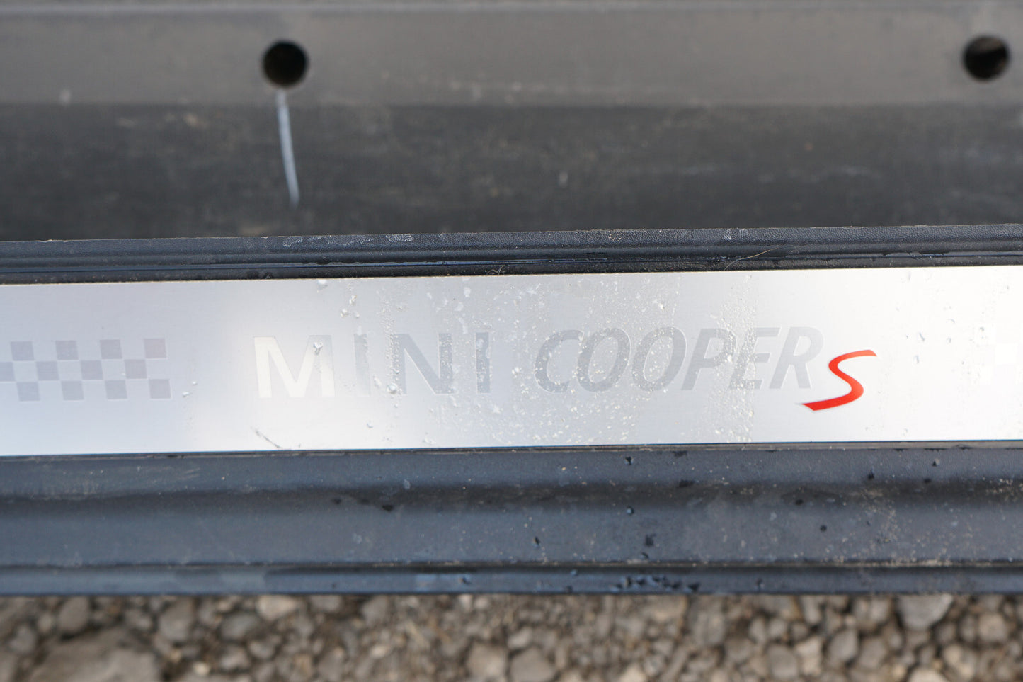 08-14 MINI COOPER CLUBMAN S R55 LEFT DRIVER SIDE SKIRT ROCKER PANEL MOLDING OEM