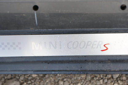 08-14 MINI COOPER CLUBMAN S R55 LEFT DRIVER SIDE SKIRT ROCKER PANEL MOLDING OEM