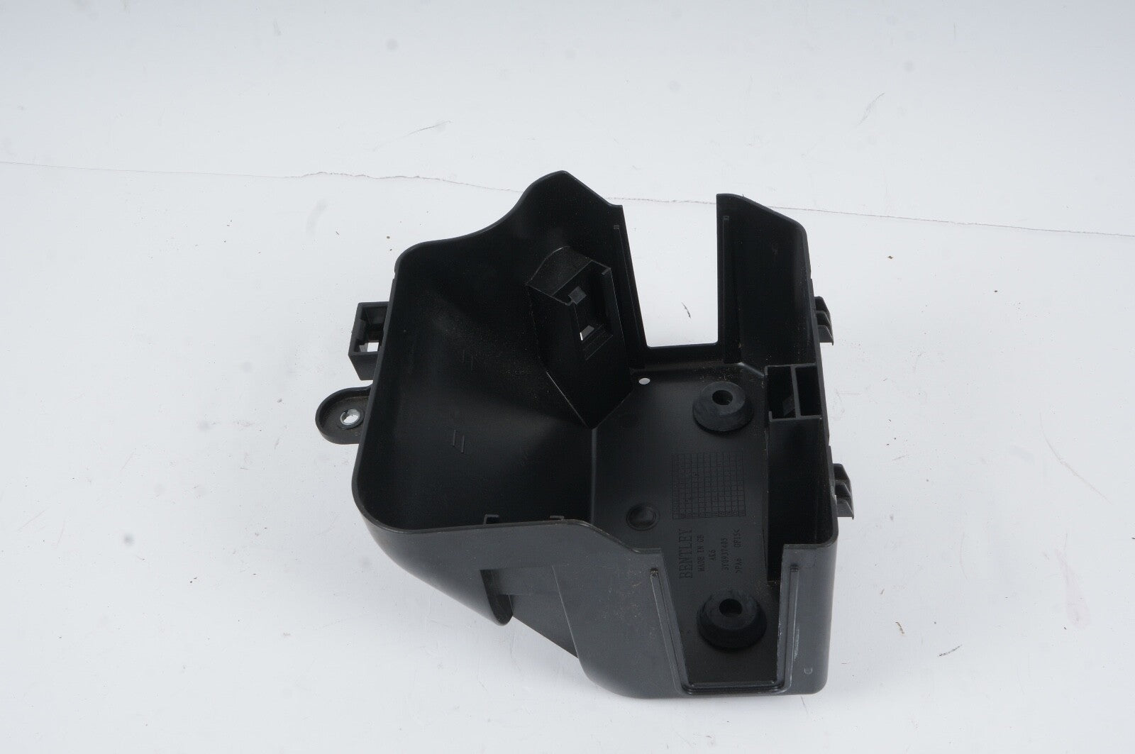 2010 - 2020 Bentley Mulsanne Fuse Relay Junction Box Cover Housing 3y0937405
