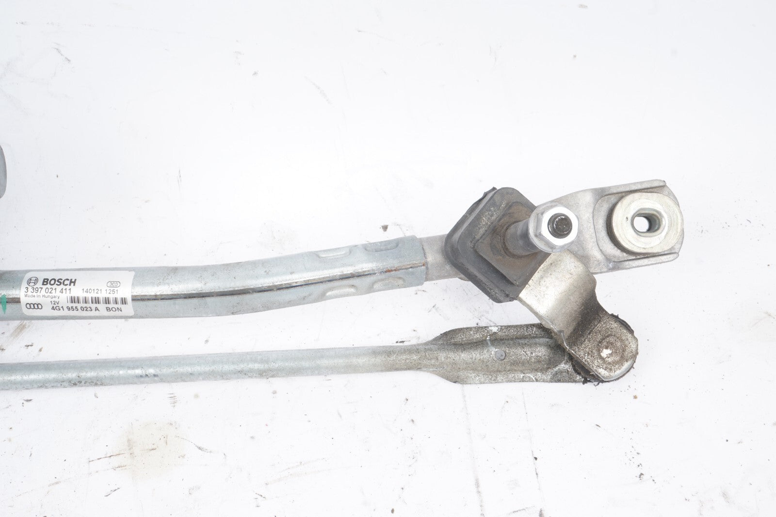 2012 - 2017 Audi A7 Windshield Wiper Motor & Linkage Transmission OEM