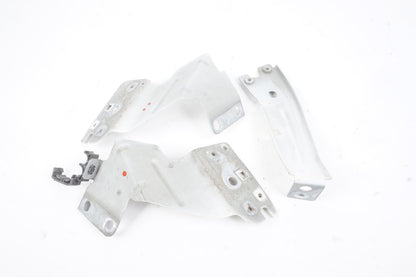 2014-2020 Maserati Ghibli Front Fender Mount Bracket Left & Right OEM