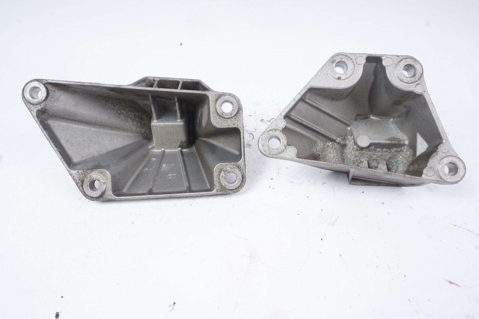 2012-2018 BMW 650I 550i 750i Engine Mount Bracket Left & Right OEM