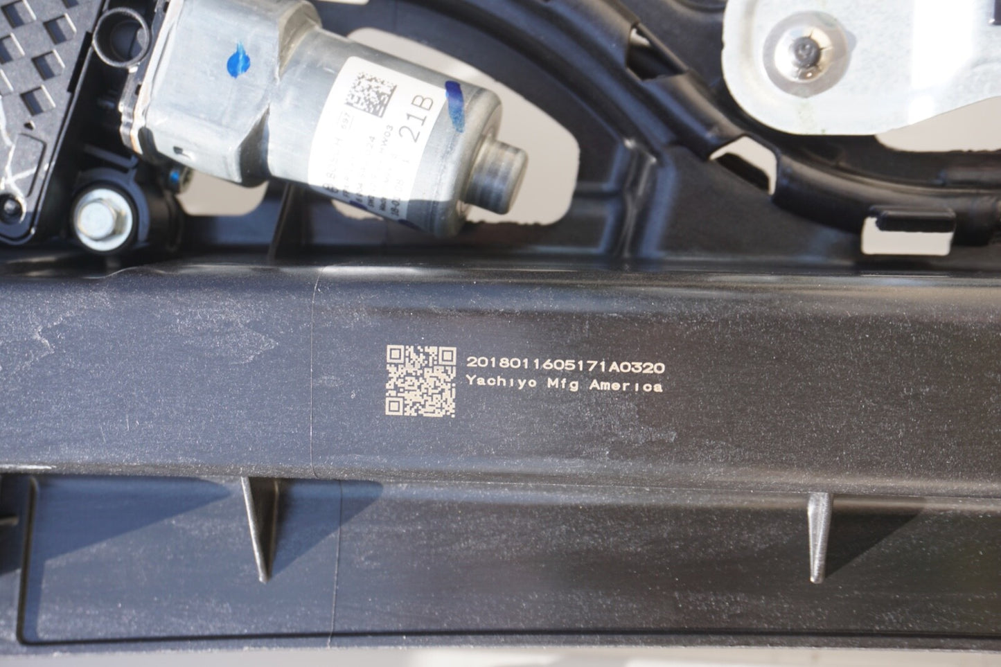 2018-2024 HONDA ODYSSEY SUNROOF TRACK FRAME WITH SUNSHADE OEM