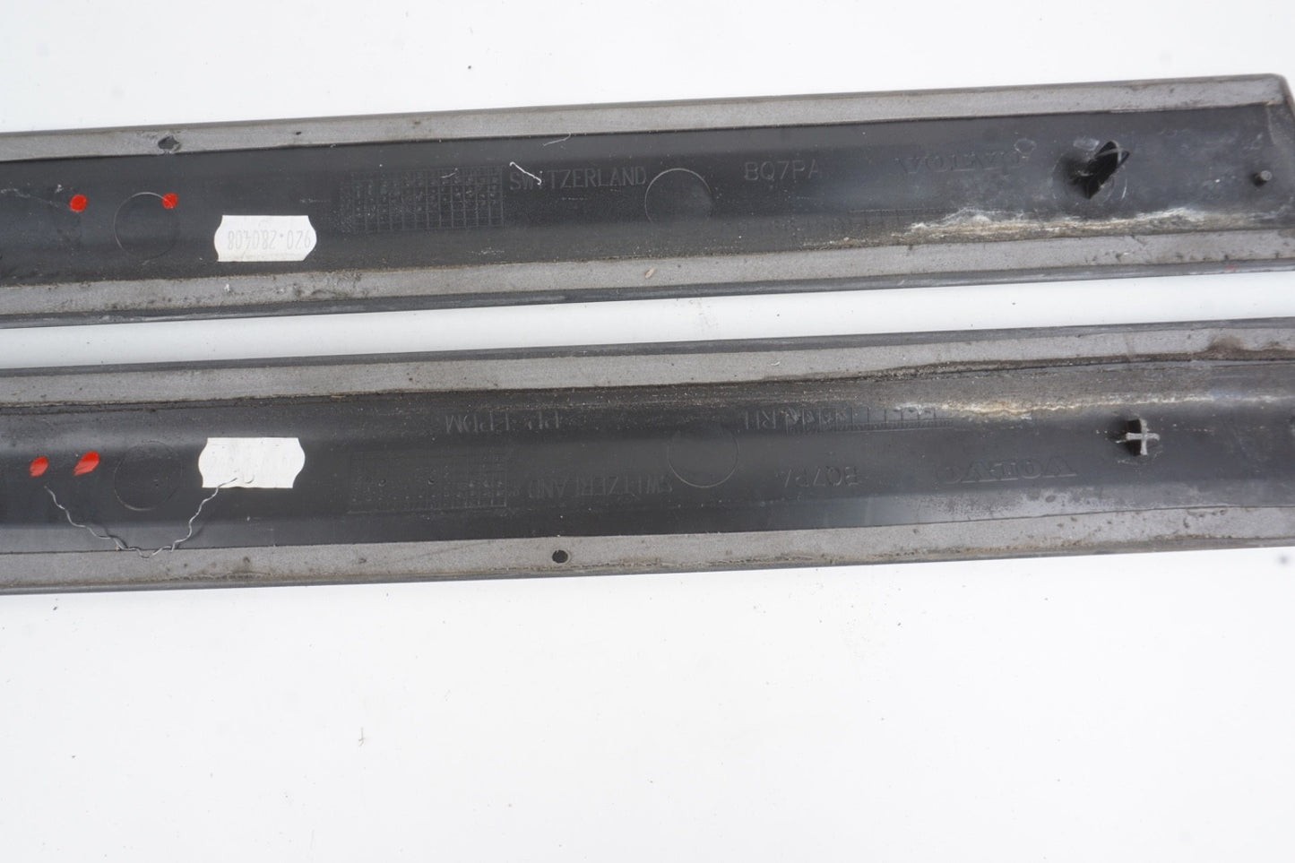 2006-2013 VOLVO C70 Left Right Rear Quarter Panel Outer Trim Molding Black OEM