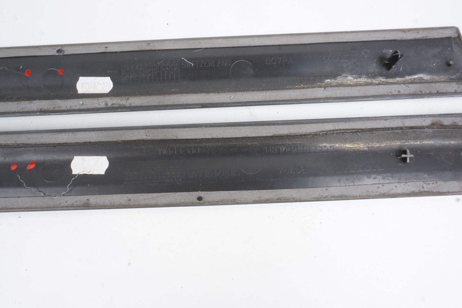 2006-2013 VOLVO C70 Left Right Rear Quarter Panel Outer Trim Molding Black OEM