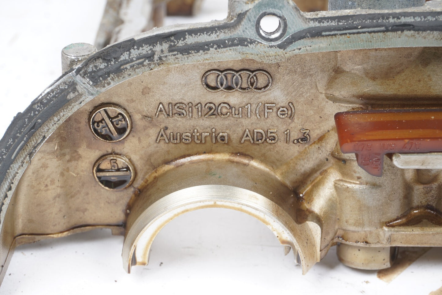 2013 - 2017 Audi A8L A8 3.0L Right Engine Cylinder Head Camshaft Cover  OEM