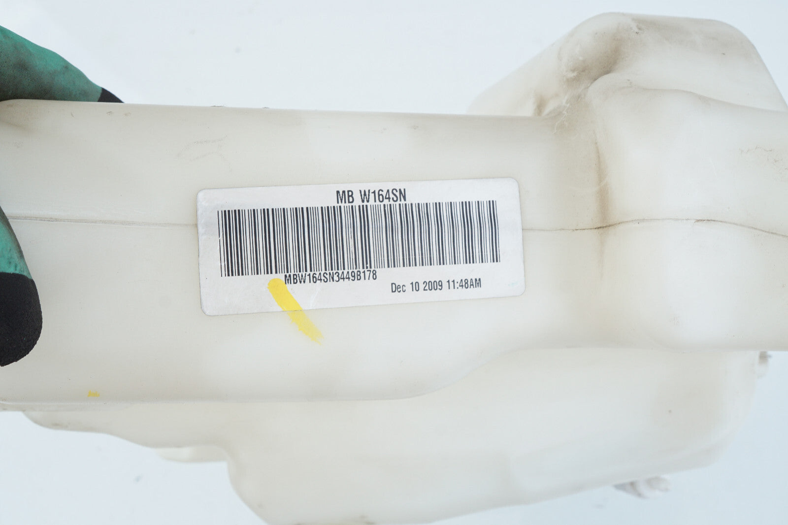 2007 - 2012 MERCEDES BENZ GL450 ML350 WASHER FLUID TANK RESERVOIR 1648690520 OEM