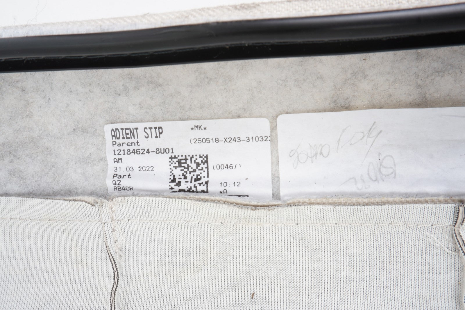 2022 - 2024 Mercedes eqb300 REAR RIGHT BOTTOM CUSHION OEM