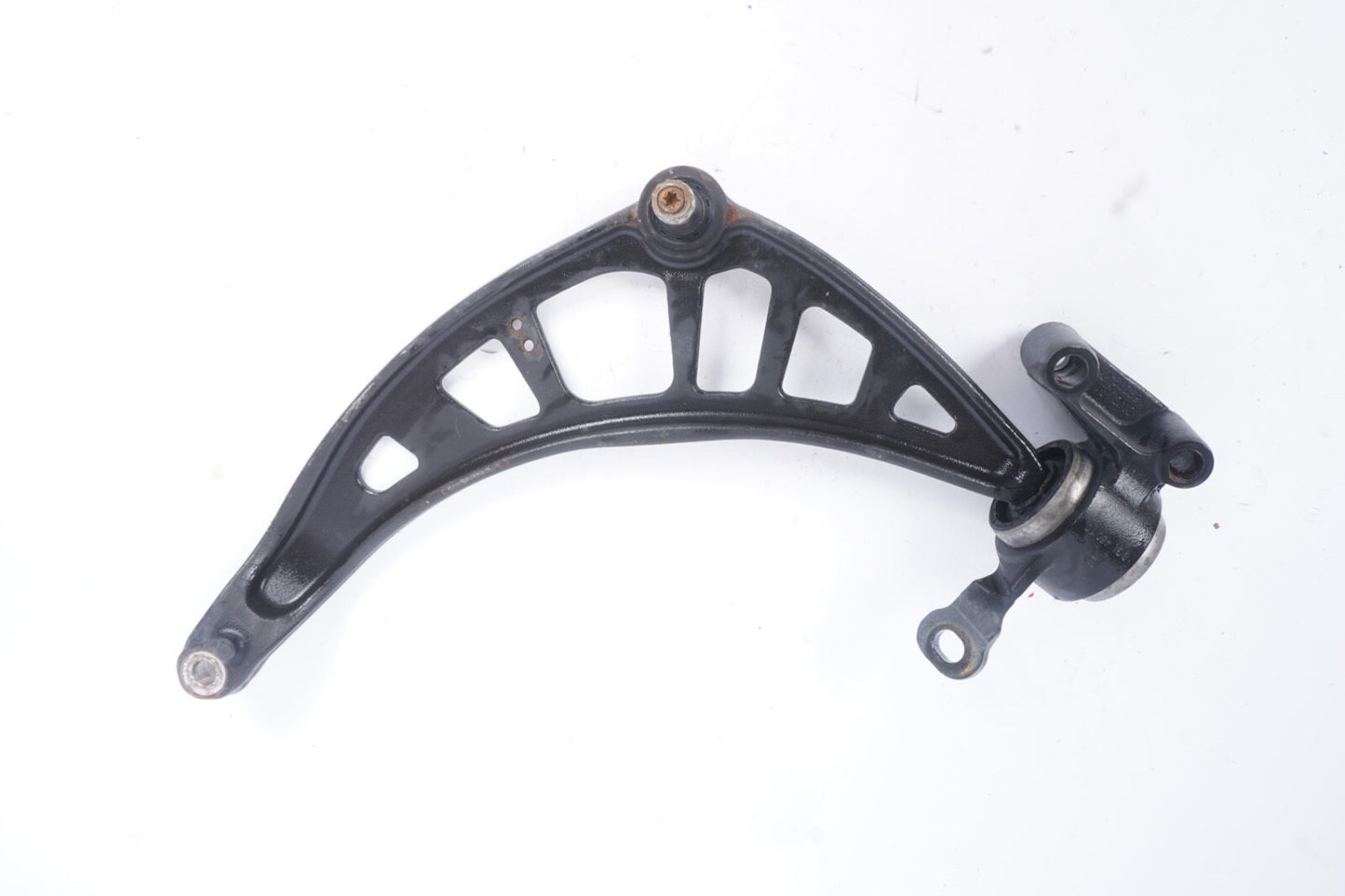 11 - 16 MINI COUNTRYMAN R60 LOWER CONTROL ARM 1 (RIGHT FRONT) WISHBONE 9806520