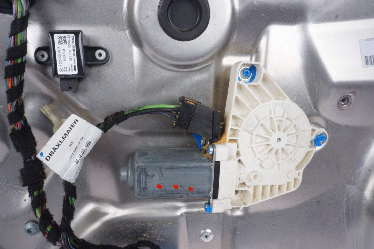 07-13 Mercedes W221 S550 S63 Rear Left Driver Door Window Regulator Motor OEM