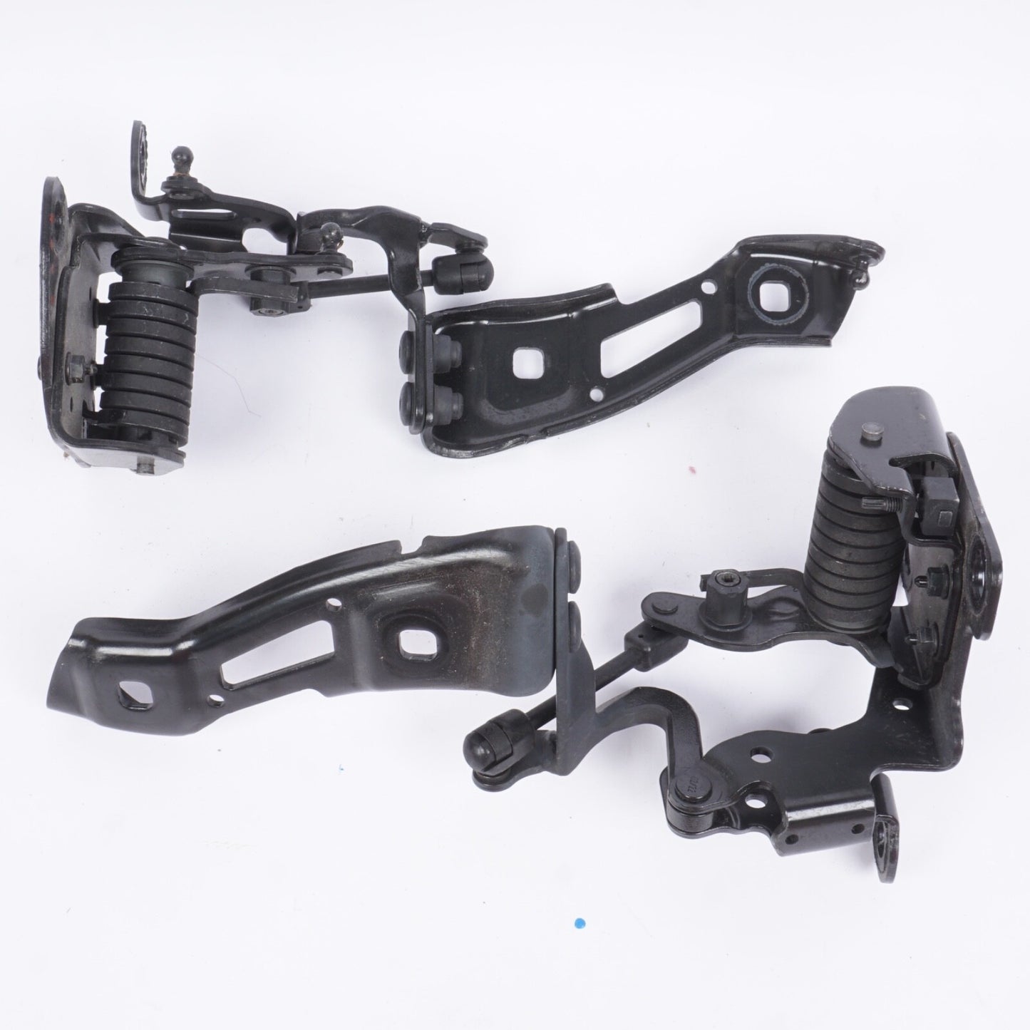 2021 2022 2023 BMW M440I REAR LEFT CONVERTIBLE TOP SUPPORT HINGE BRACKET 8495767