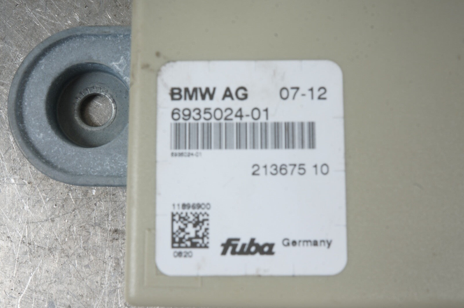2008 - 2011 BMW 328 335 535 F10 X5 E70 ANTENNA AMPLIFIER CONTROL MODULE 6935024