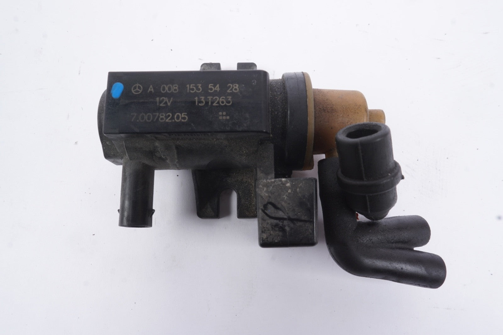 2012 - 2017 MERCEDES S550 W222 TURBOCHARGER AIR BOOST SENSOR OEM A0081535428