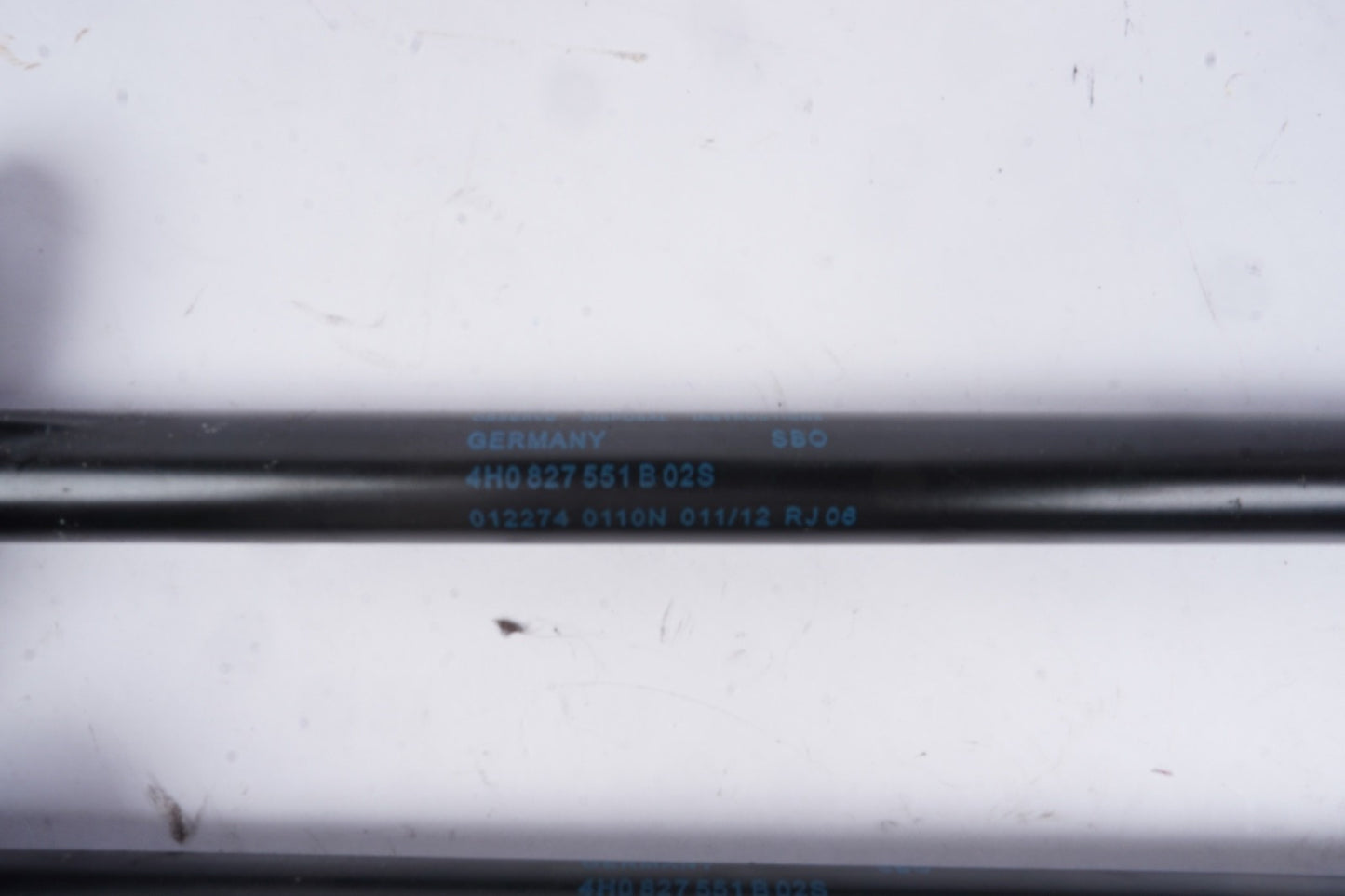 2011-2018 AUDI A8 QUATTRO - Trunk Strut / Shock SET 4H0827551B