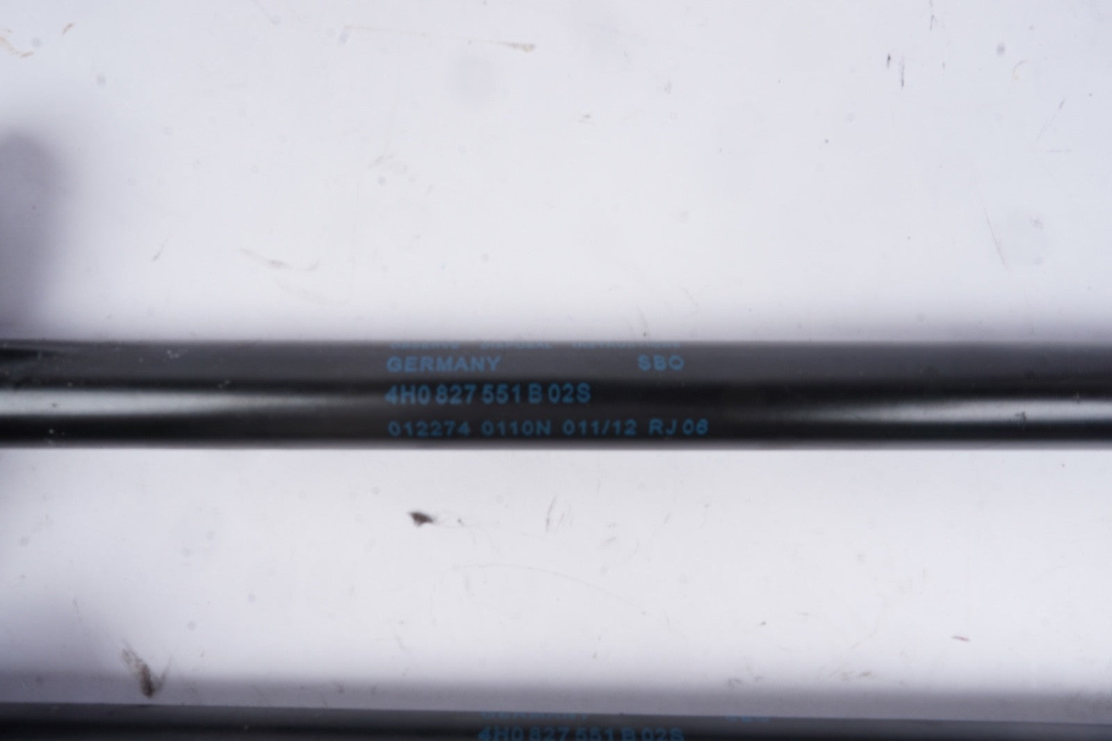 2011-2018 AUDI A8 QUATTRO - Trunk Strut / Shock SET 4H0827551B