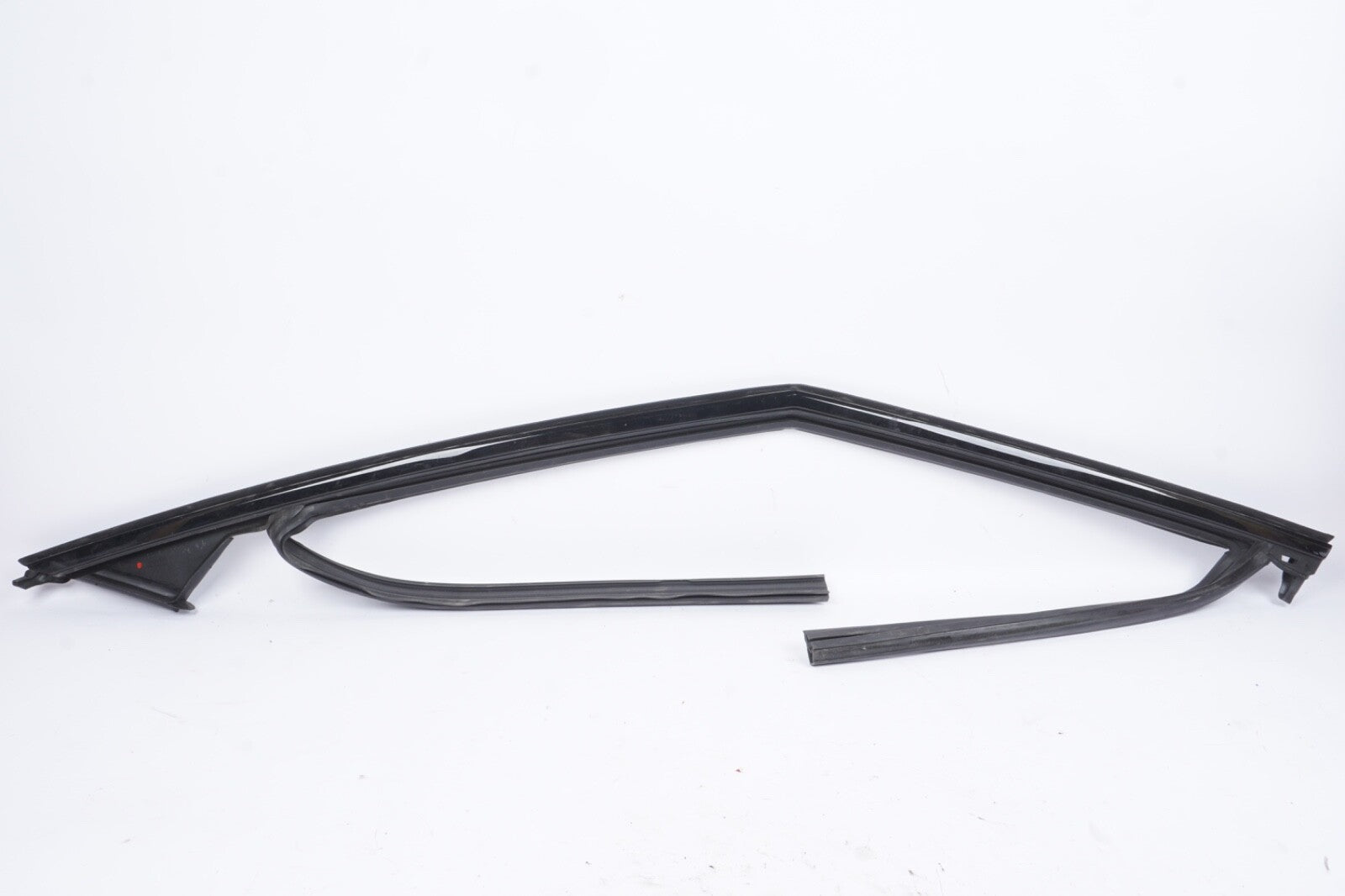 2021-2024 POLESTAR 2 FRONT LEFT SIDE DOOR PANEL TRIM BEZEL MOLDING