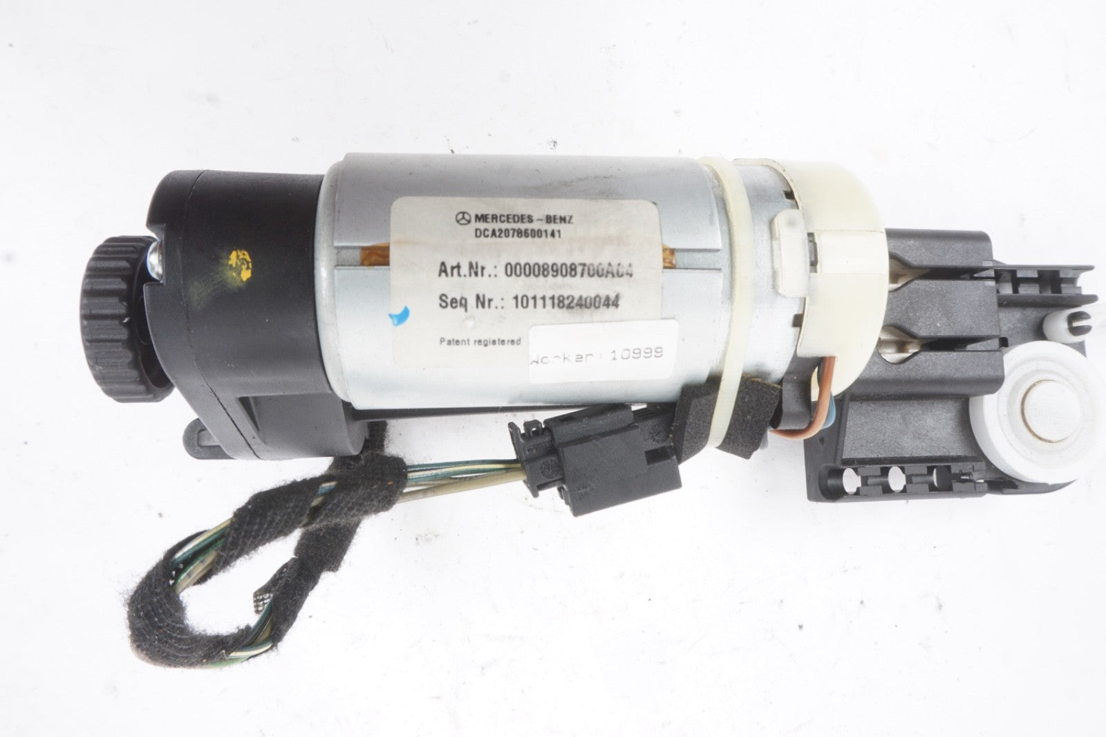 2010 - 2016 Mercedes W207 E350 Convertible Roll Bar Spring Loaded Actuator Motor