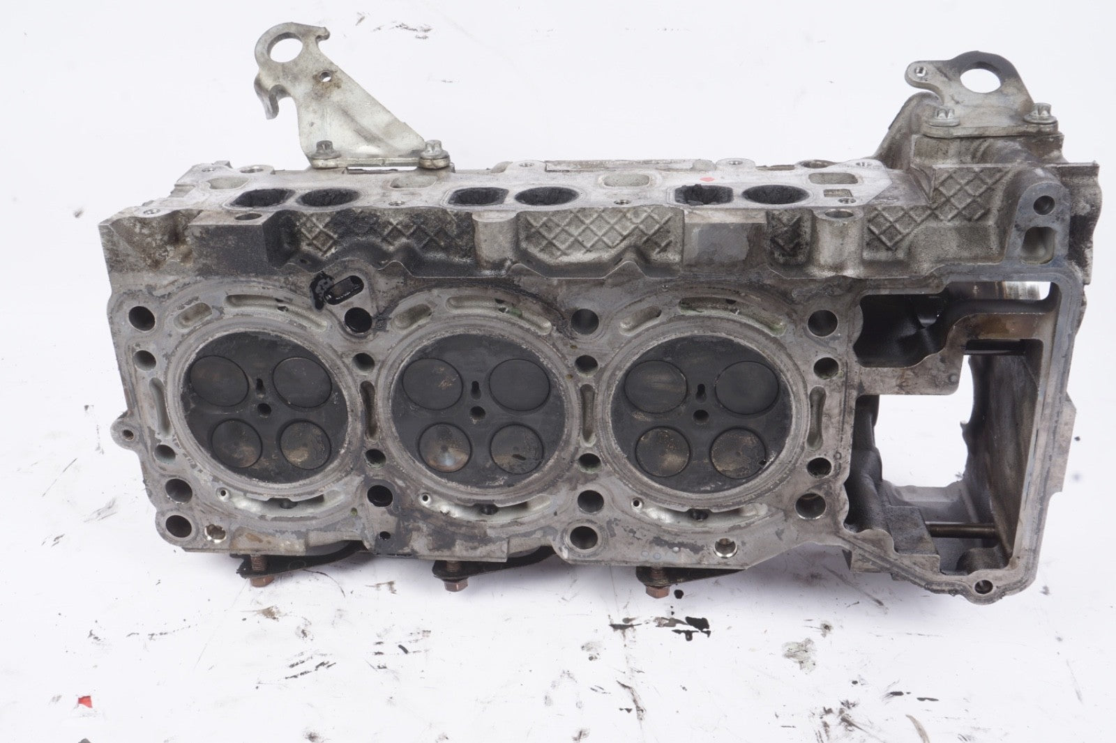 2011  - 2013 Mercedes E350 Diesel Engine Cylinder Head Left LH  A6420100521