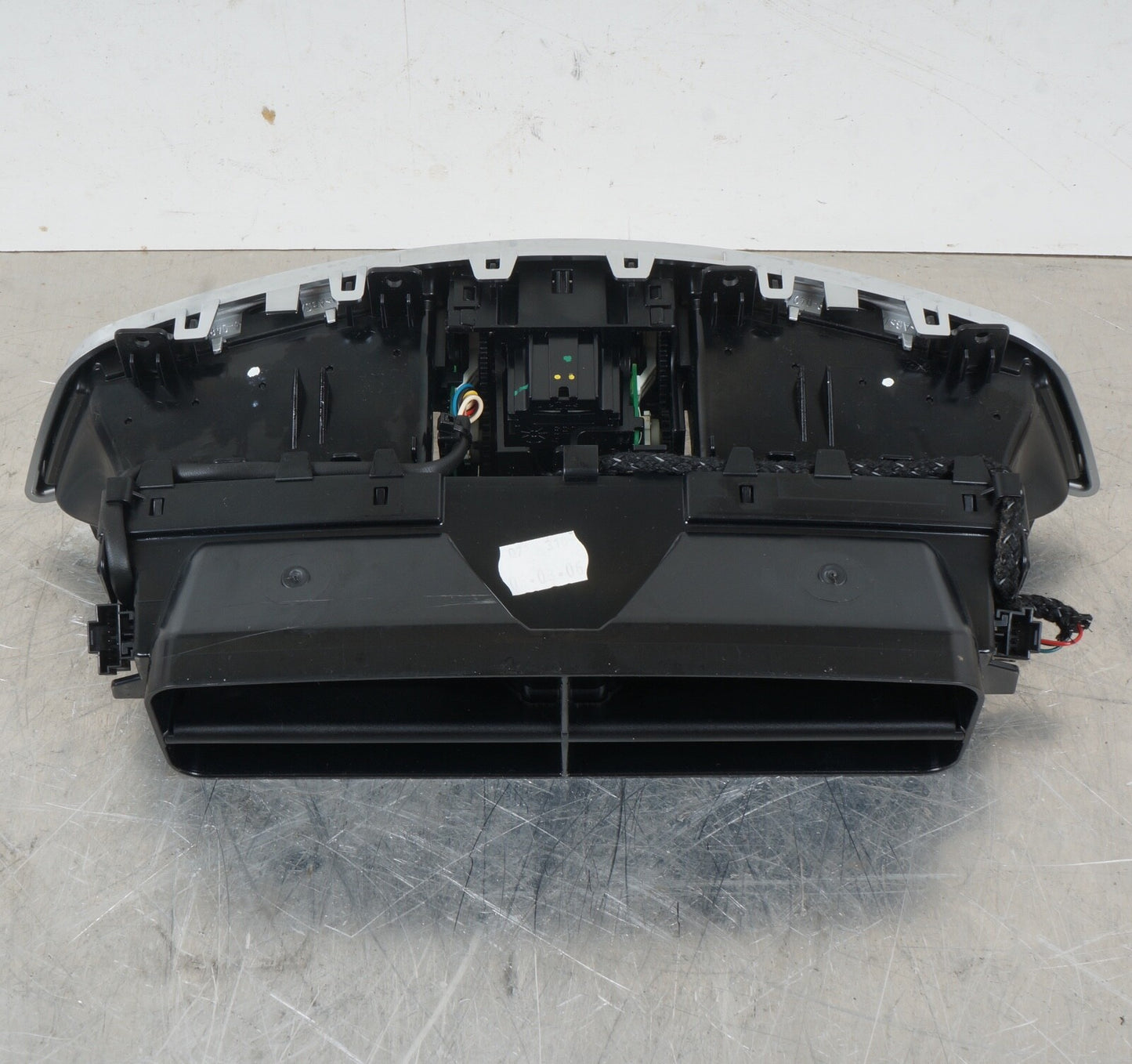 2007-2013 MERCEDES S550 FRONT CENTER CONSOLE DASH CLOCK AC AIR VENT OEM