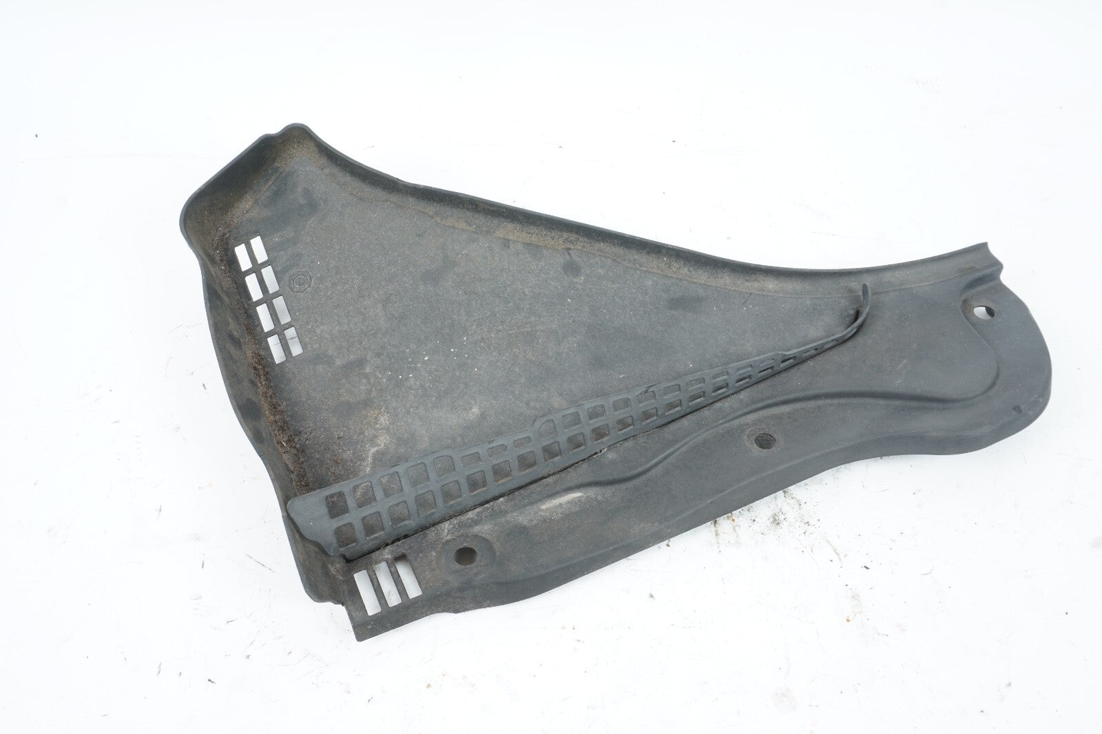 2012 - 2018 BMW 650i 640i FRONT LEFT WINDSHIELD COWL VENT TRIM PANEL  OEM