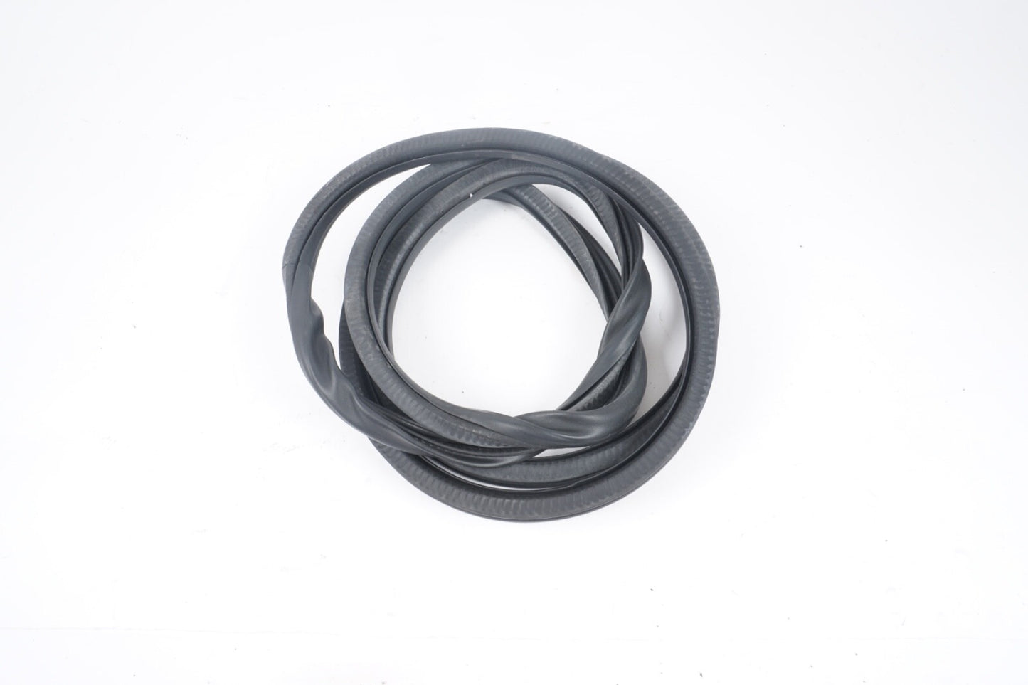 2011 - 2018 PORSCHE CAYENNE REAR LEFT DRIVER DOOR WEATHERSTRIP SEAL OEM