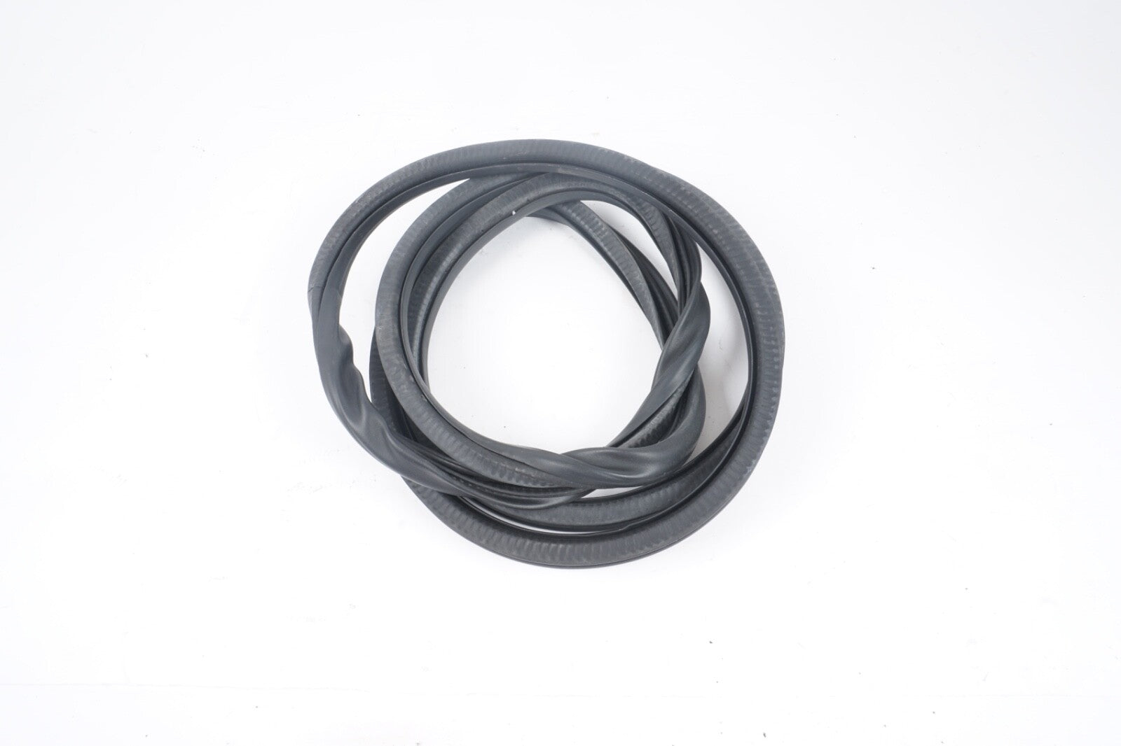2011 - 2018 PORSCHE CAYENNE REAR LEFT DRIVER DOOR WEATHERSTRIP SEAL OEM
