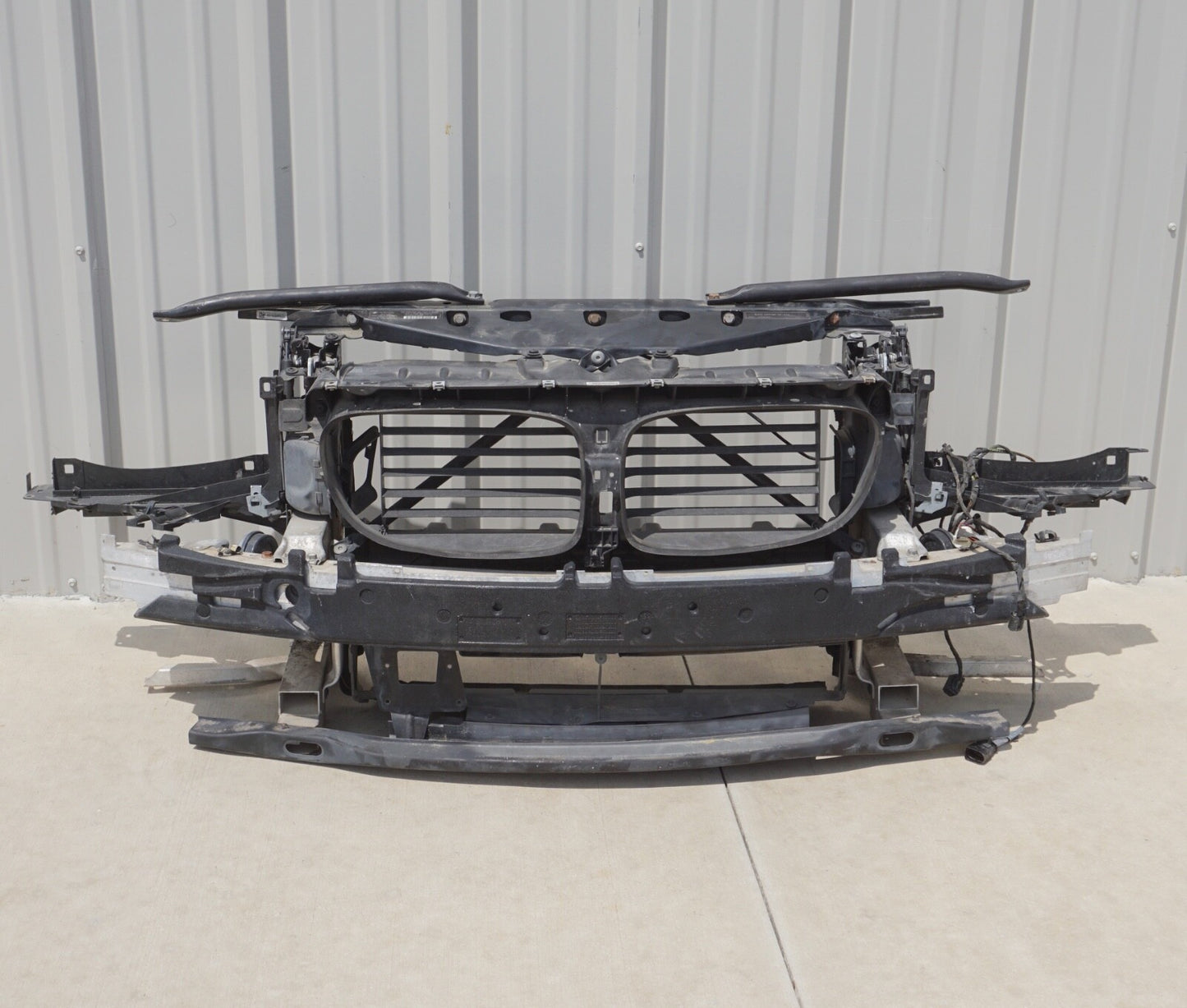 09-15 BMW 7 SERIES F01 F02 F04 750Li FRONT RADIATOR SUPPORT REINFORCEMENT OEM