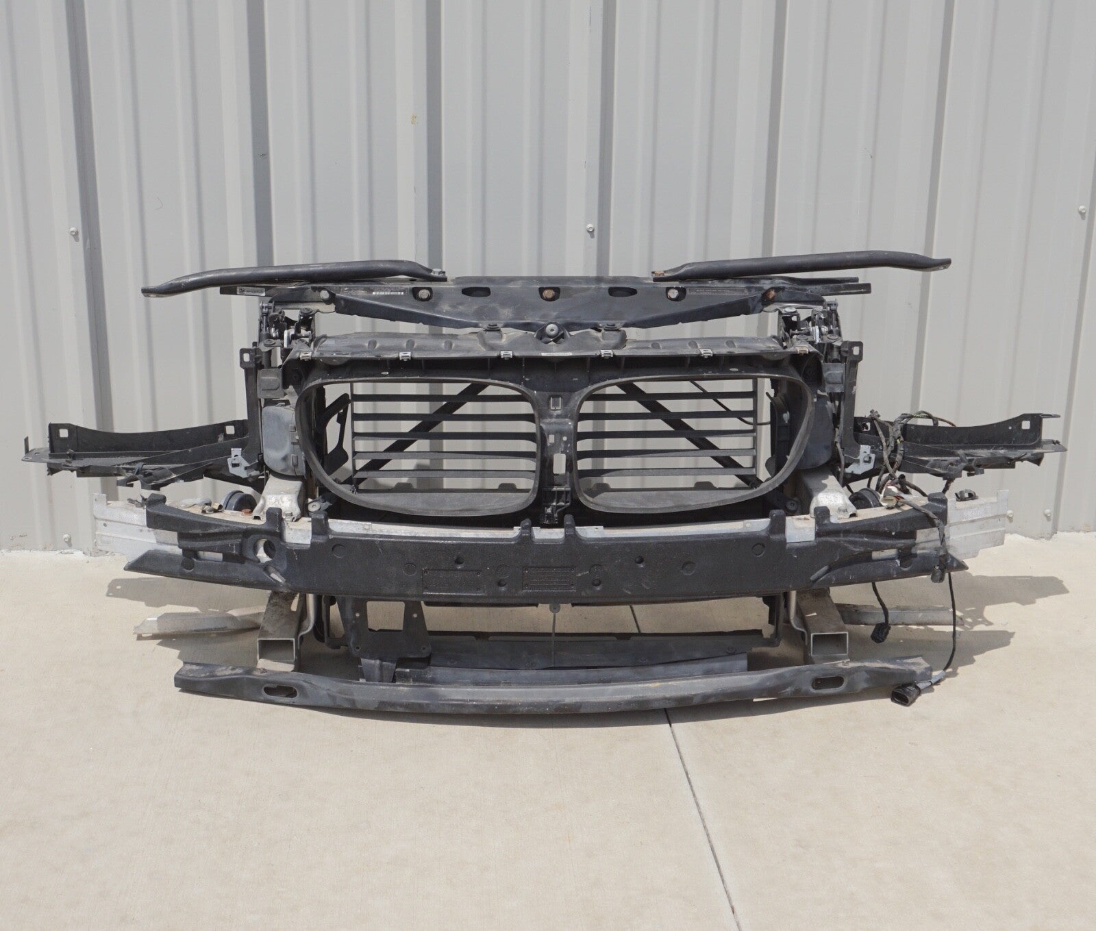 09-15 BMW 7 SERIES F01 F02 F04 750Li FRONT RADIATOR SUPPORT REINFORCEMENT OEM
