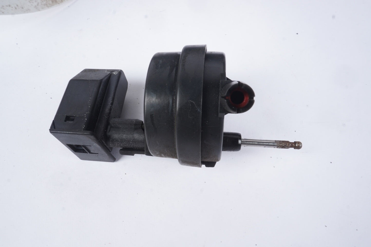 03-06 MERCEDES R230 FUEL TANK FILLER DOOR LID COVER ACTUATOR HOUSING SET OEM