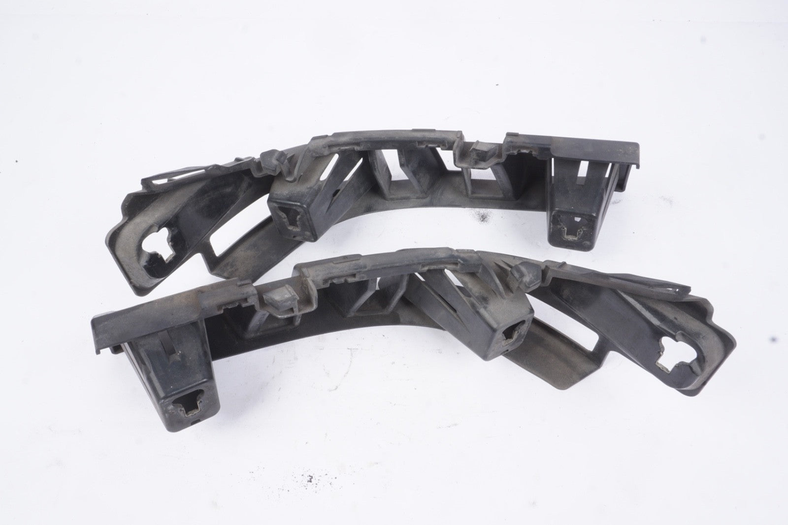 2014 - 2017 Mercedes S550 W222 OEM Rear Lef Right Bumper Support Mount Brackets