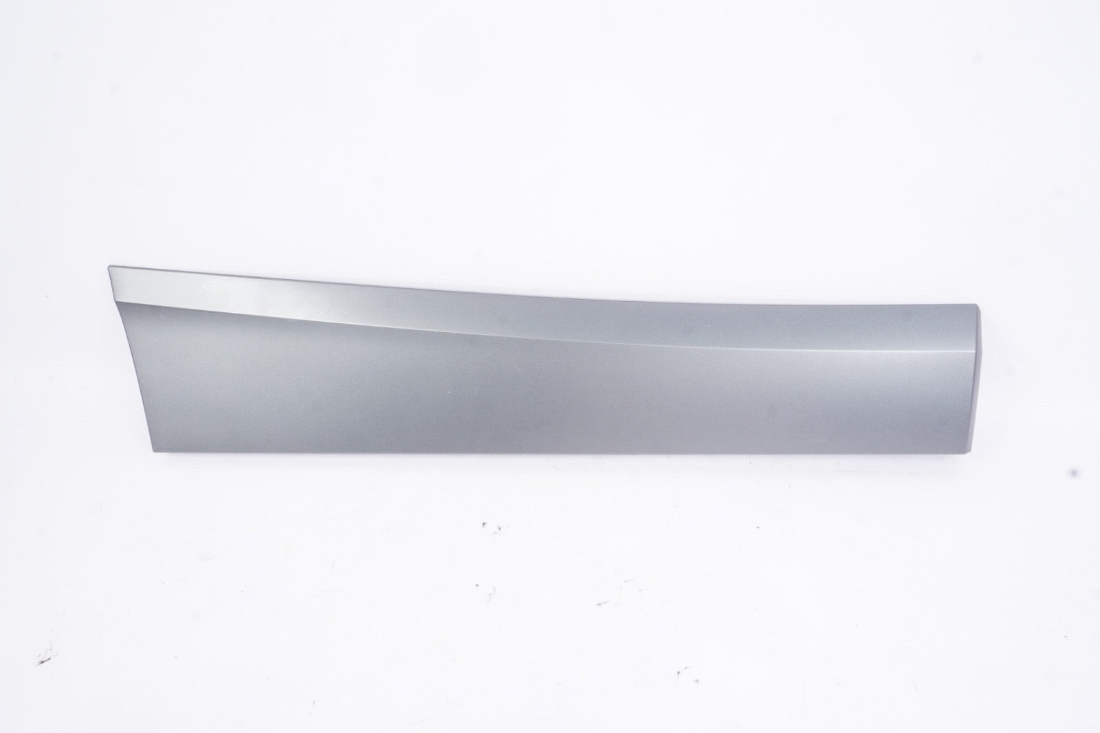 2018 - 2023 BMW X2 - REAR Right Lower DOOR Blade / Molding (M) 8069198