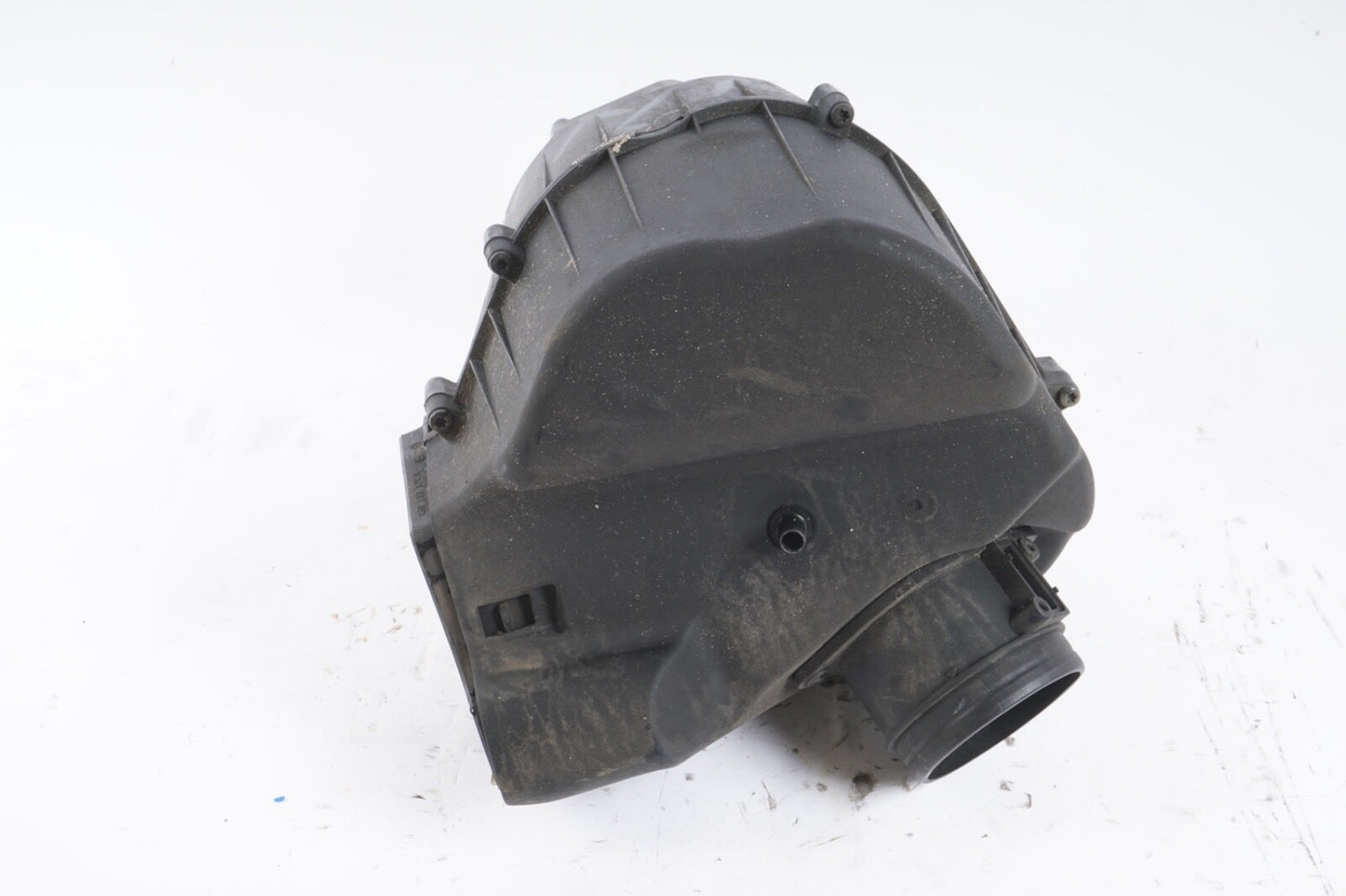 11-14 AUDI A8L A8 3.0L AIR CLEANER FILTER BOX  OEM